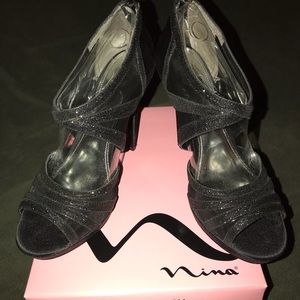 Nina Pumps